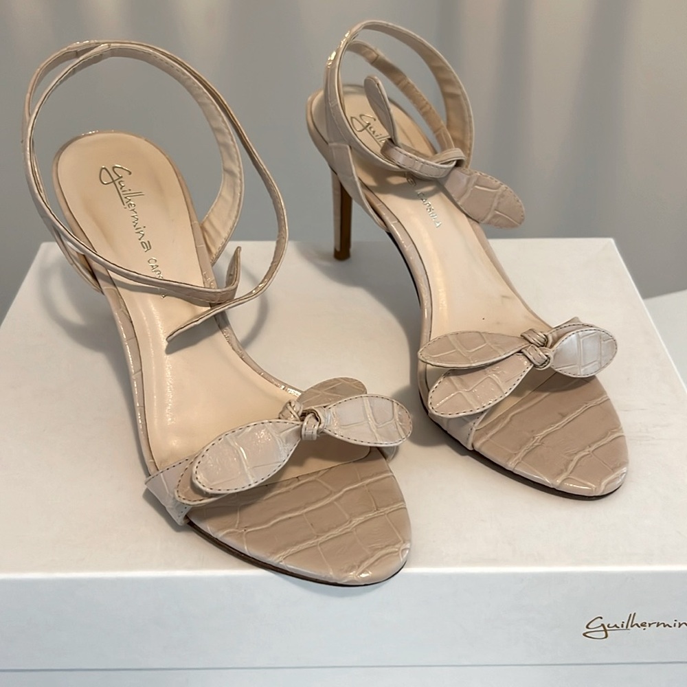 Guilhermina S24 Butterfly Tie Heel.
